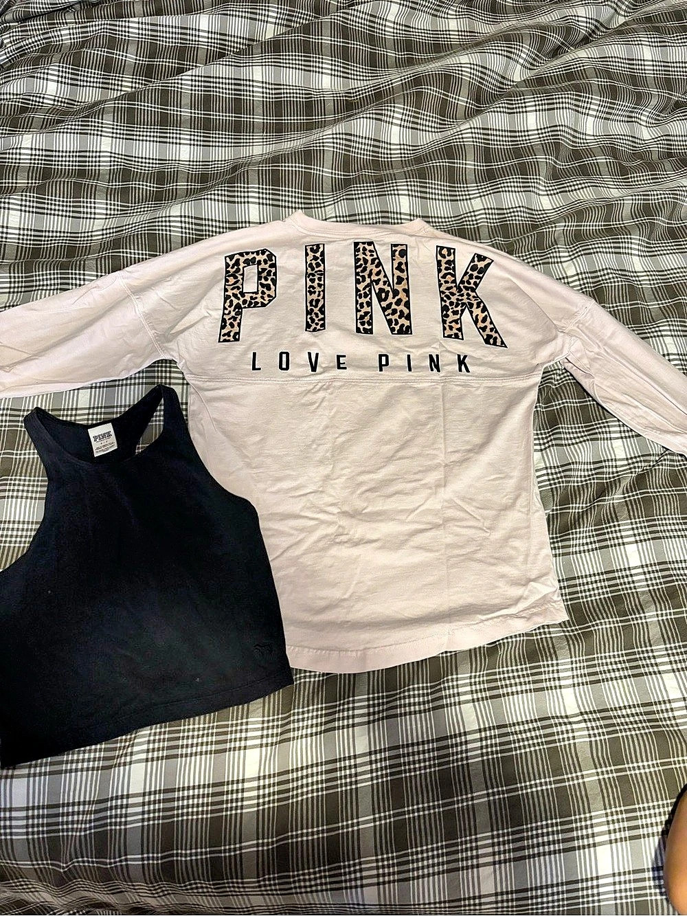 Vintage PINK Long Sleeve Graphic Tee & Black top